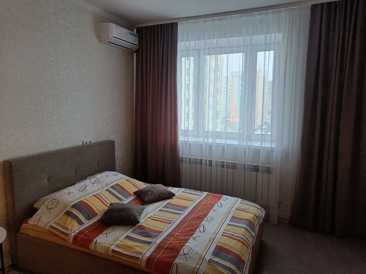 14125618-Quumx.jpg