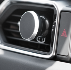 Держатель автомобильный Akai PM-533MV универсальный магнитный Black