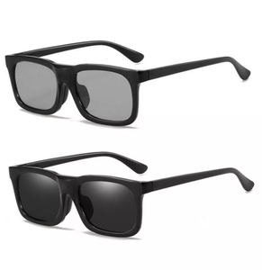 Солнцезащитные очки с автозатемнением 3D Family