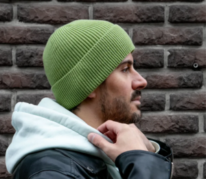 Шапка MEVIAR оранжевая или зеленая (с ВБ кошельком)